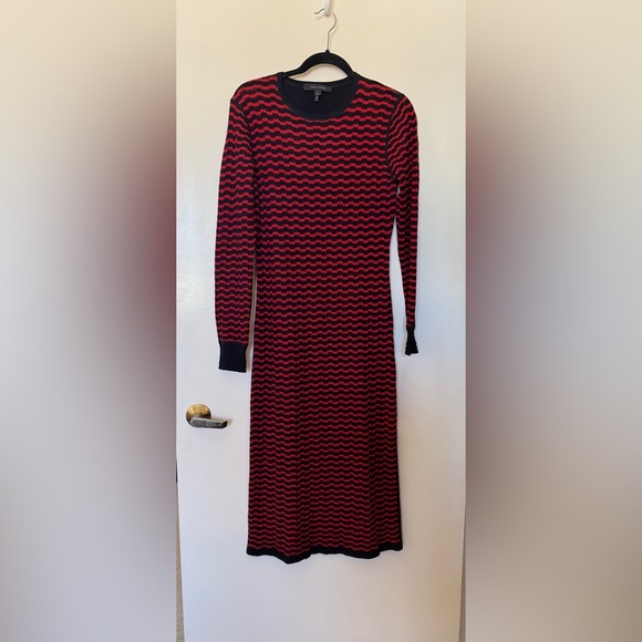 Marc Jacobs Red & Black Zigzag Stripe Merino Wool Sweater Dress in Size Medium - Picture 1 of 6